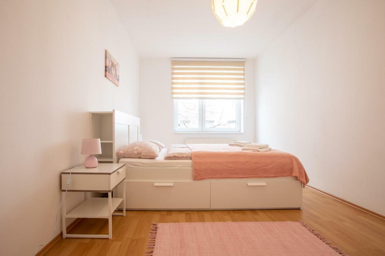 Spacious In The Old Town Of Apartmán *